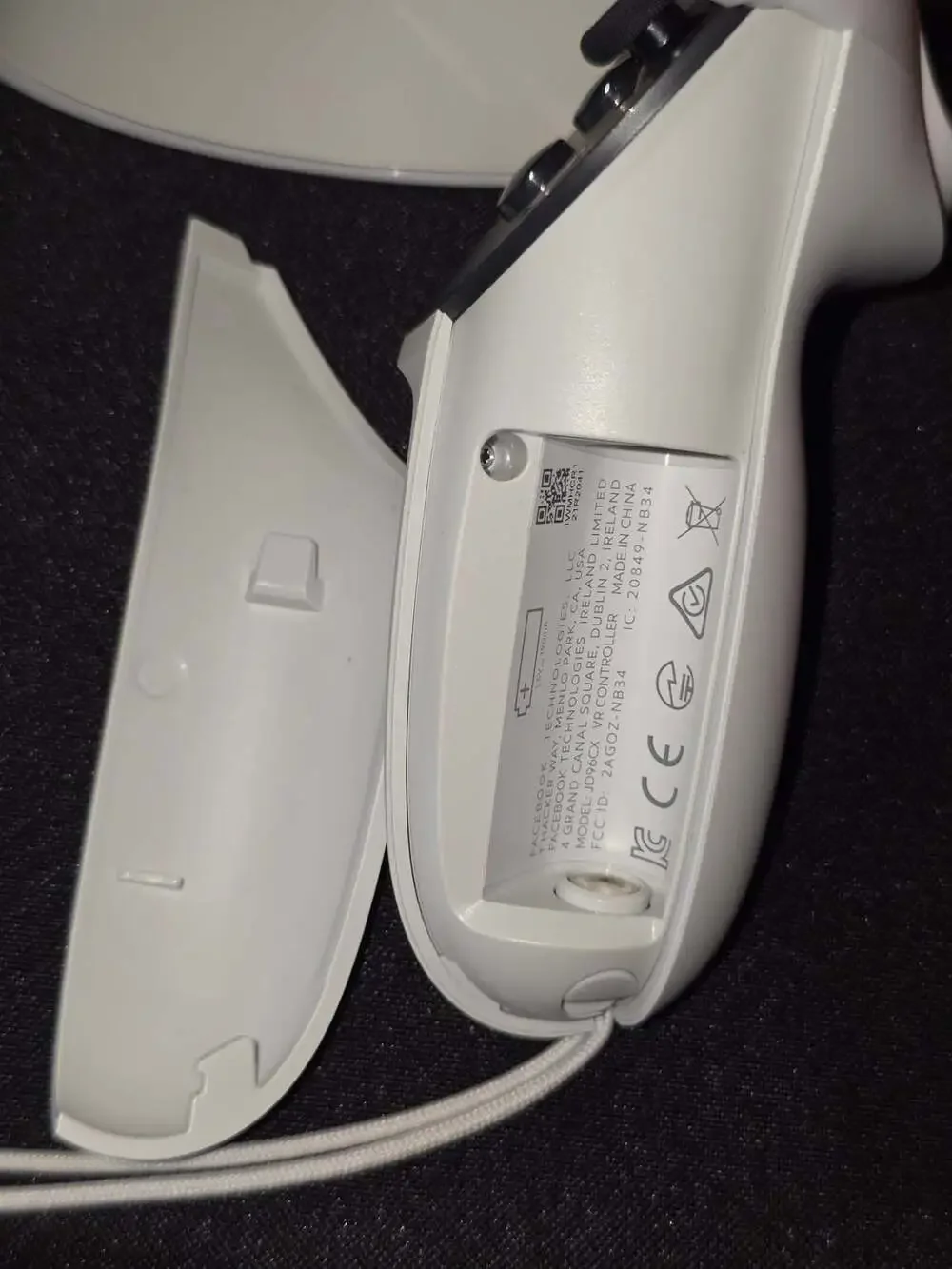 Oculus Quest 2 Virtual Reality Headset